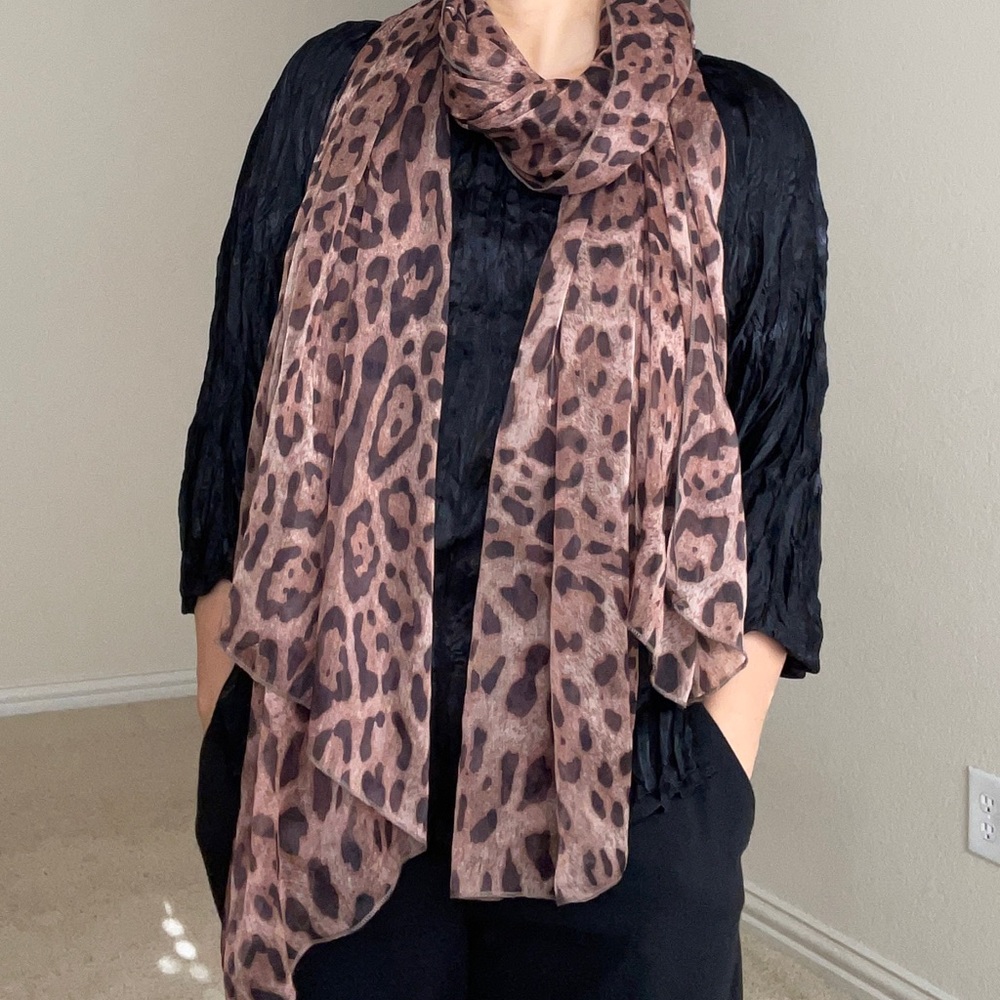 Large animal  print scarf